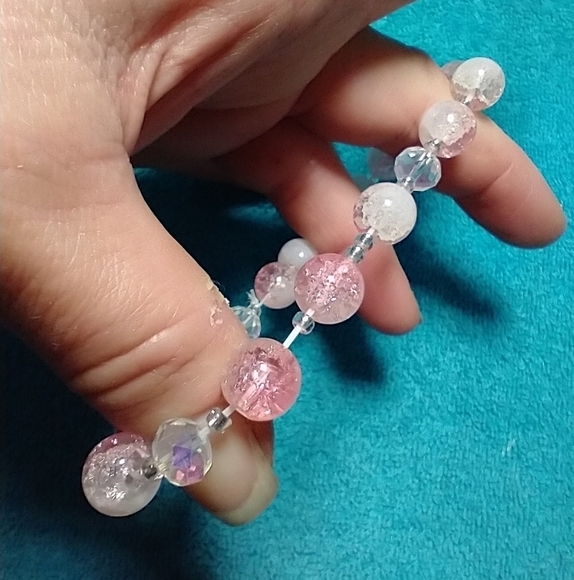 Silvertone white pink beaded star stretch bracelet - Picture 2 of 3